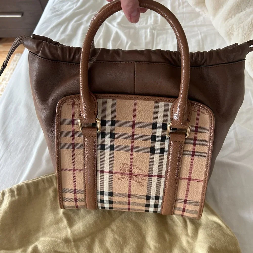 Authentic Burberry Small Haymarket Patent Dinton Tote - Picture 5 of 6